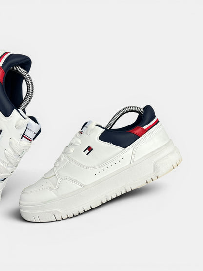 Tommy Hilfiger rozmiar 37