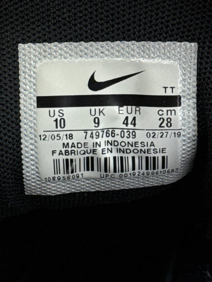 Nike Air Max 95 Essential Bred — buty sportowe męskie w bardzo dobrym stanie rozmiar 44, boczny profil