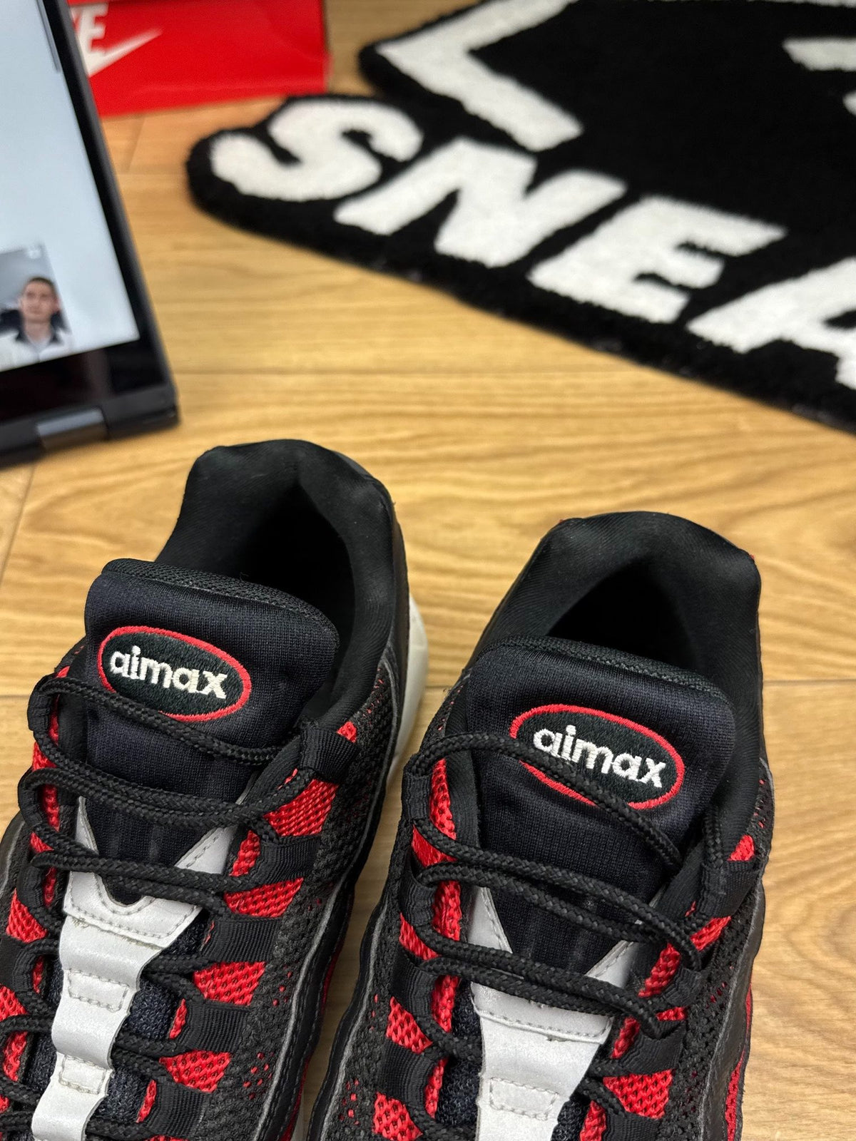 Nike Air Max 95 Essential Bred — buty sportowe męskie w bardzo dobrym stanie rozmiar 44, opcjonalne zdjęcie 1