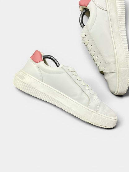 Calvin Klein Jeans Chunky Cupsole Monologo — buty sportowe damskie w bardzo dobrym stanie rozmiar 38, wewnętrzny panel lewego buta