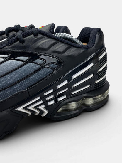 Nike Air Max Plus 3 Black White — buty sportowe męskie w bardzo dobrym stanie rozmiar 44.5, opcjonalne zdjęcie 1
