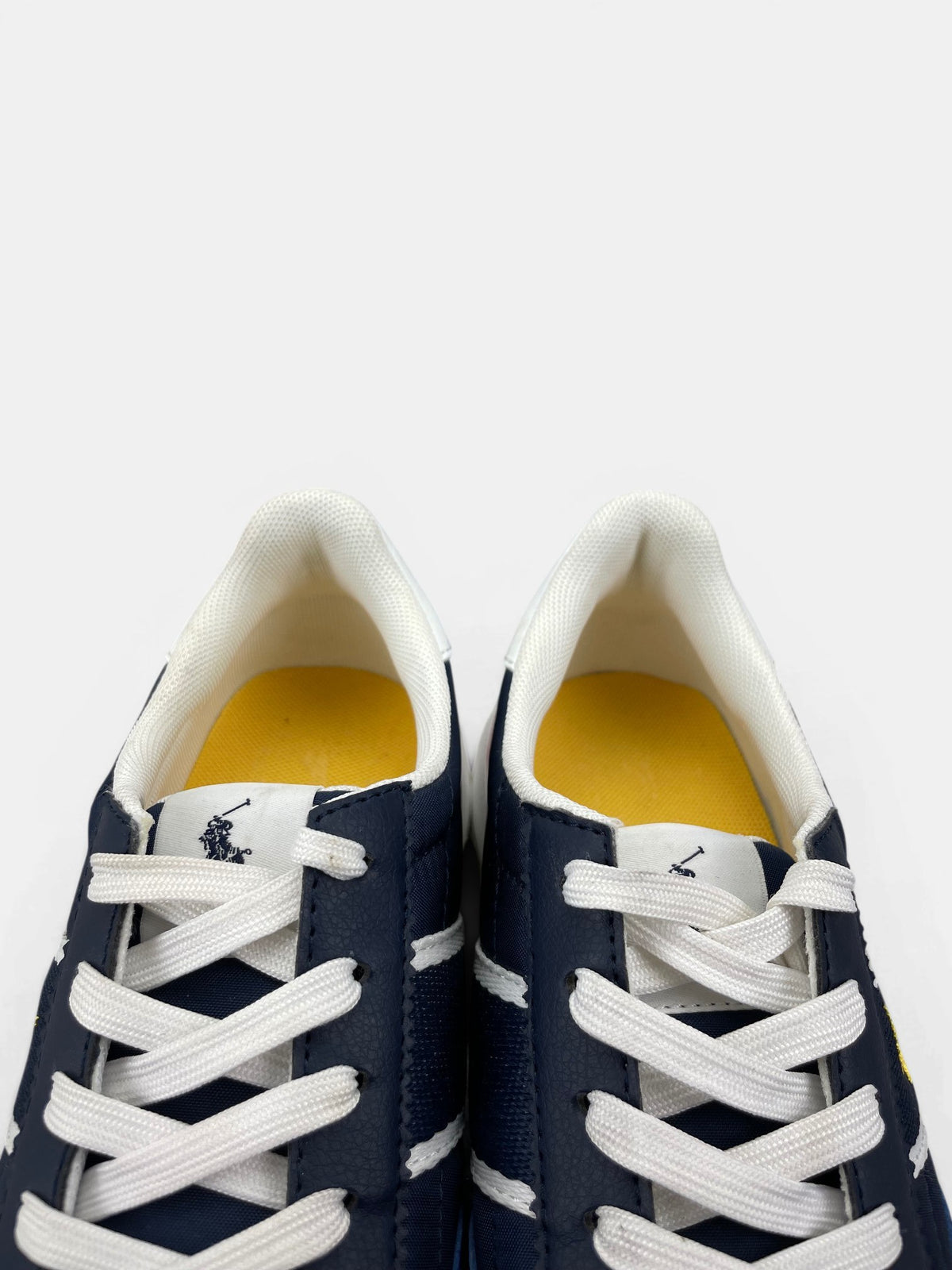 Polo Ralph Lauren Train 89 Sport — buty sportowe dziecięce w bardzo dobrym stanie rozmiar 37, zapiętki butów