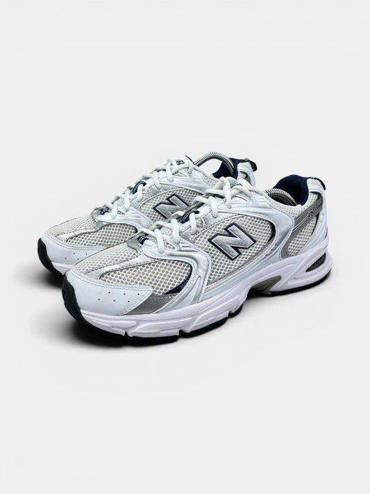 New Balance 530 — buty sportowe damskie w bardzo dobrym stanie rozmiar 40, widok z boku