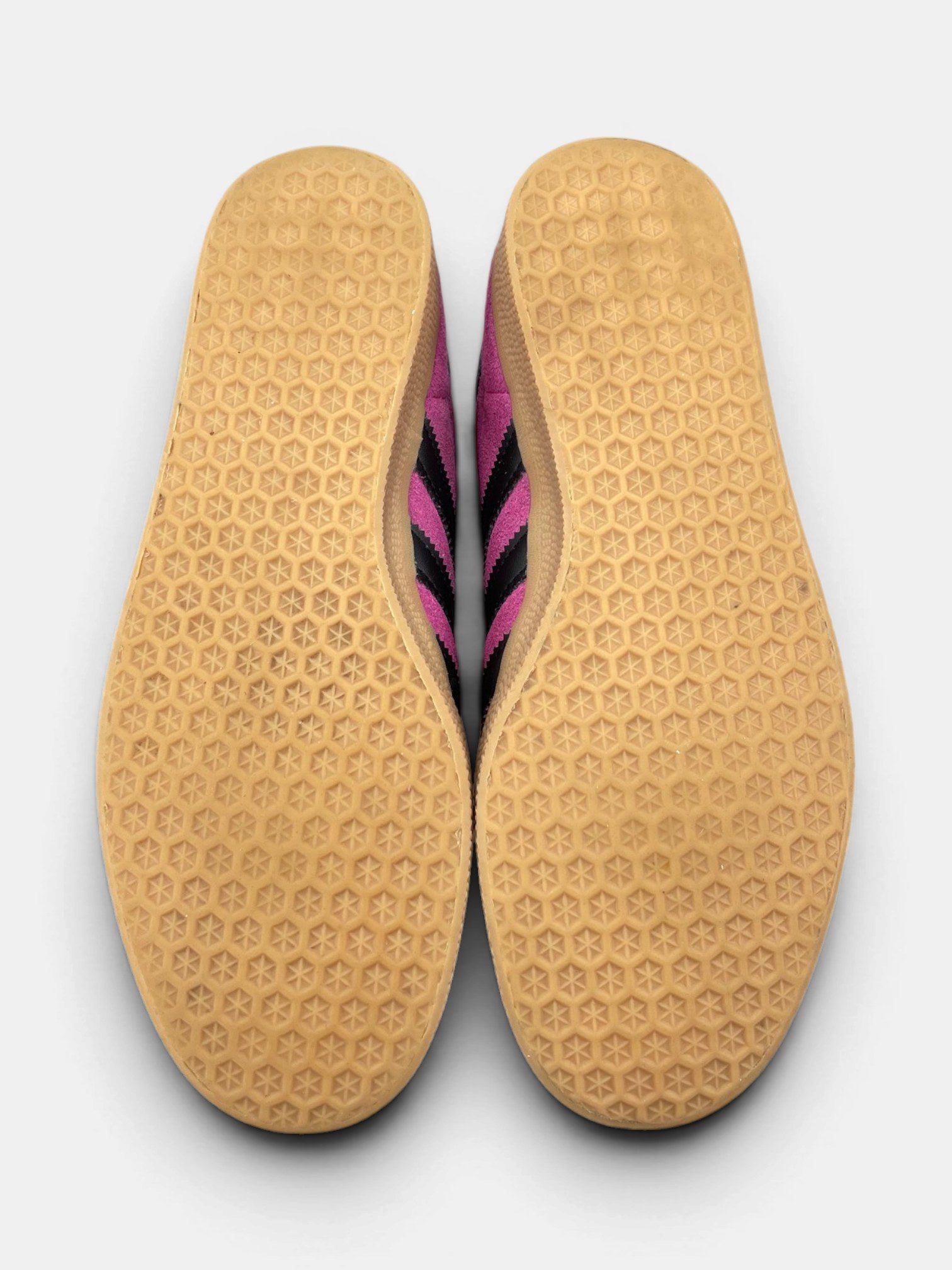 Adidas Gazelle — buty sportowe damskie w bardzo dobrym stanie rozmiar 40, podeszwa