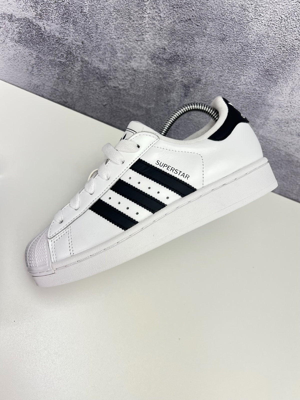 Adidas Superstar II Cloud White Black, sneakersy damskie w bardzo dobrym stanie, rozmiar 36, ujęcie 4