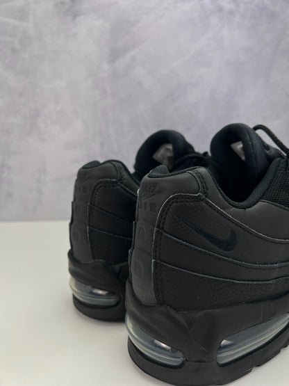 Nike Air Max 95 OG Black, sneakersy męskie w bardzo dobrym stanie, rozmiar 44, ujęcie 10