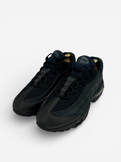 Nike Air Max 95 OG Black, sneakersy męskie w bardzo dobrym stanie, rozmiar 44