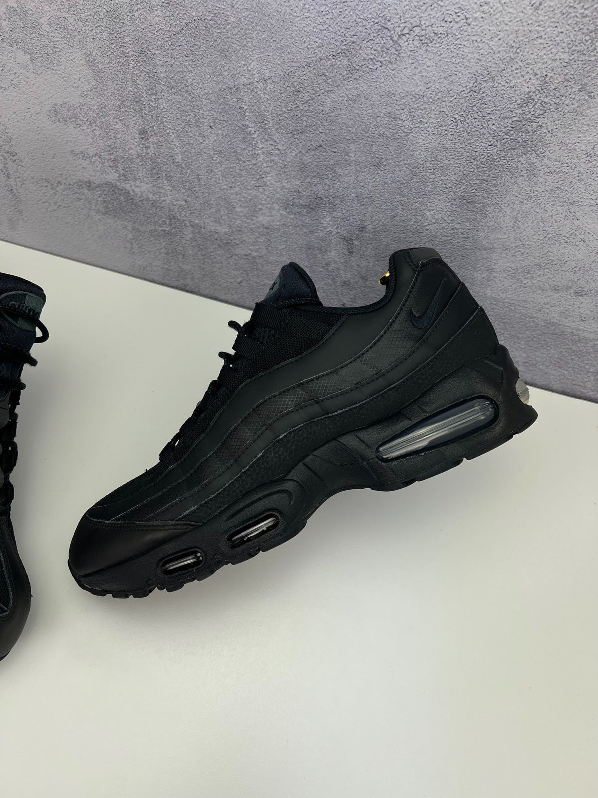 Nike Air Max 95 OG Black, sneakersy męskie w bardzo dobrym stanie, rozmiar 44, ujęcie 5