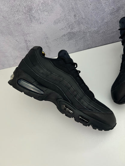 Nike Air Max 95 OG Black, sneakersy męskie w bardzo dobrym stanie, rozmiar 44, ujęcie 7