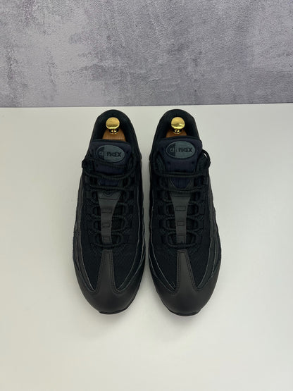 Nike Air Max 95 OG Black, sneakersy męskie w bardzo dobrym stanie, rozmiar 44, ujęcie 9