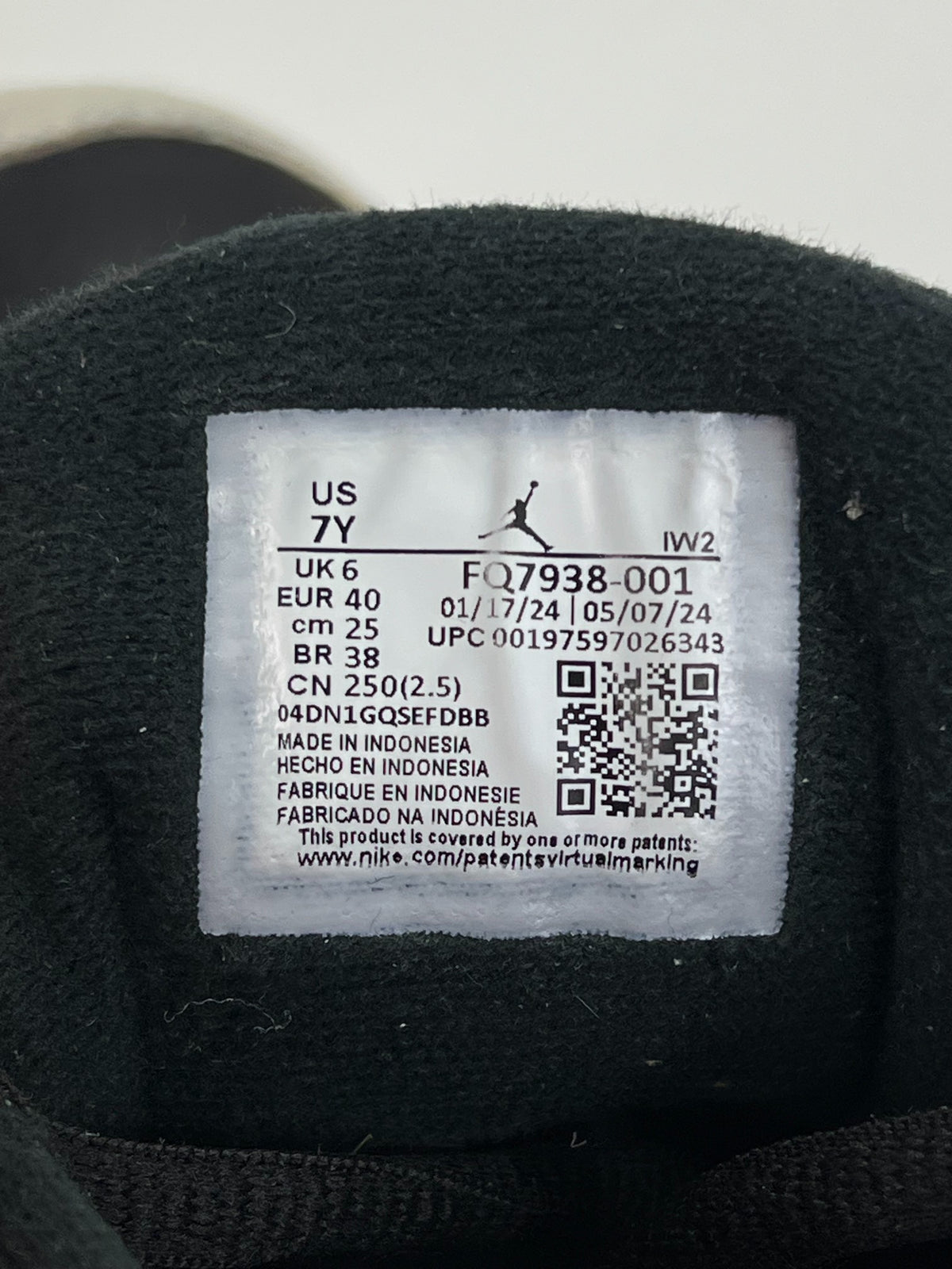 Nike Air Jordan 4 RM Black Light Bone, sneakersy damskie w bardzo dobrym stanie, rozmiar 40, ujęcie 15