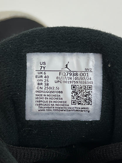 Nike Air Jordan 4 RM Black Light Bone, sneakersy damskie w bardzo dobrym stanie, rozmiar 40, ujęcie 15