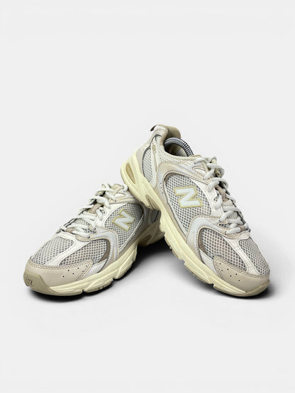 New Balance 530 Beige Angora — buty sportowe damskie w bardzo dobrym stanie rozmiar 37.5, boczny profil