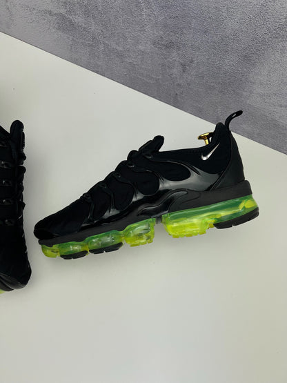 Nike Air VaporMax Plus Black Volt, sneakersy męskie w bardzo dobrym stanie, rozmiar 44, ujęcie 5