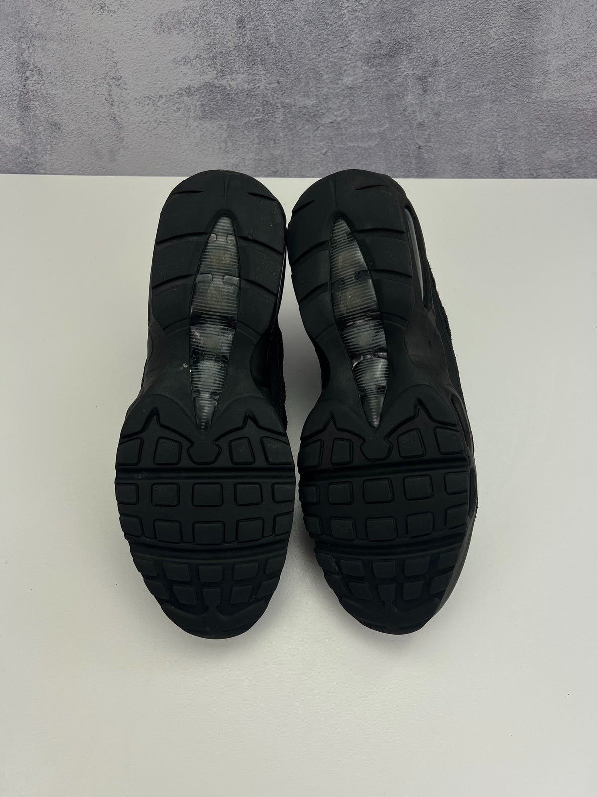 Nike Air Max 95 Essential Triple Black, sneakersy męskie w bardzo dobrym stanie, rozmiar 44, ujęcie 11