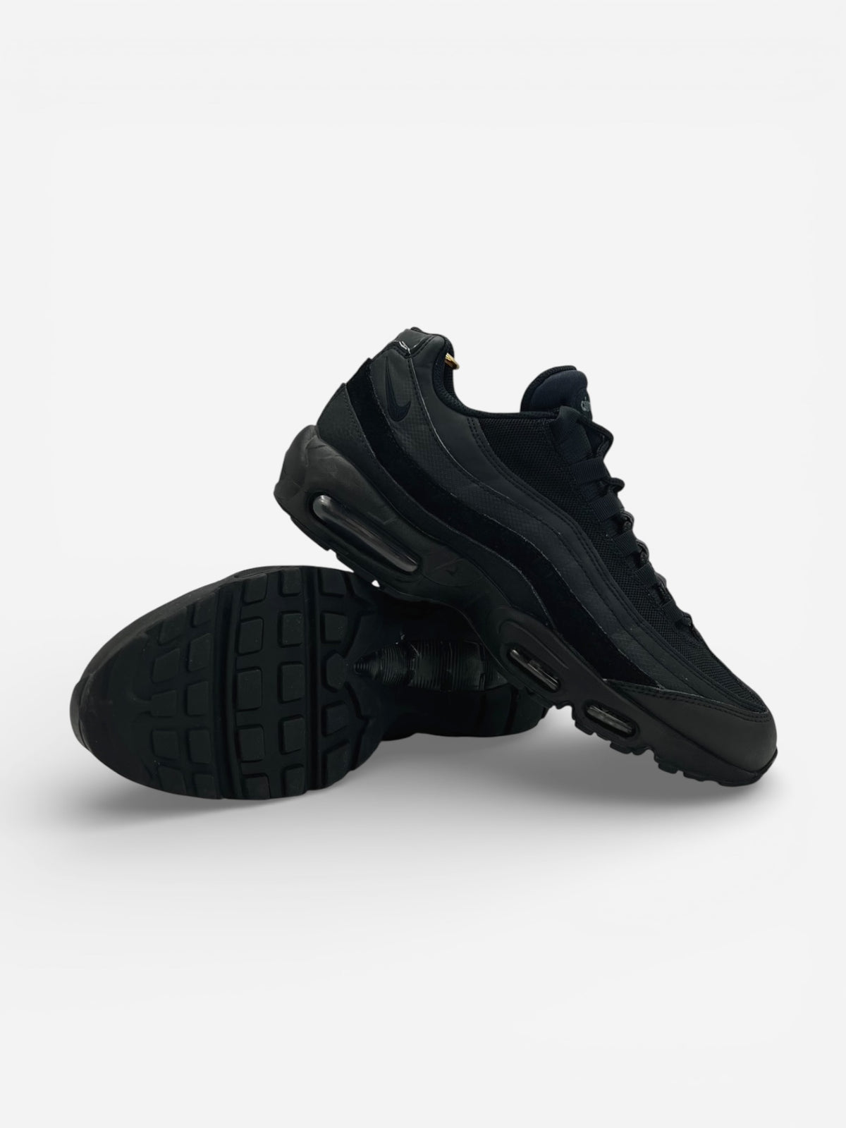 Nike Air Max 95 Essential Triple Black, sneakersy męskie w bardzo dobrym stanie, rozmiar 44, ujęcie 2