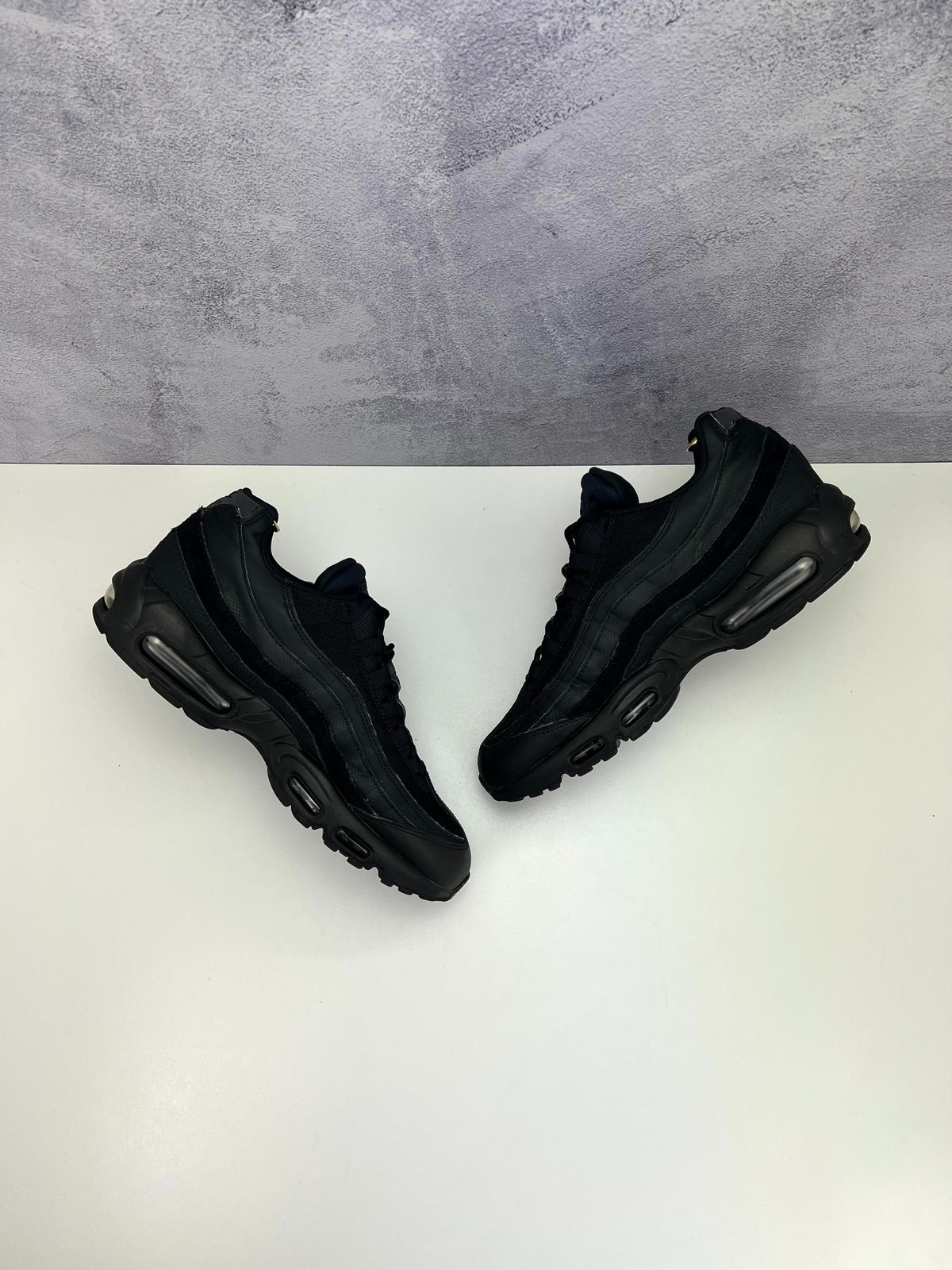 Nike Air Max 95 Essential Triple Black, sneakersy męskie w bardzo dobrym stanie, rozmiar 44, ujęcie 6