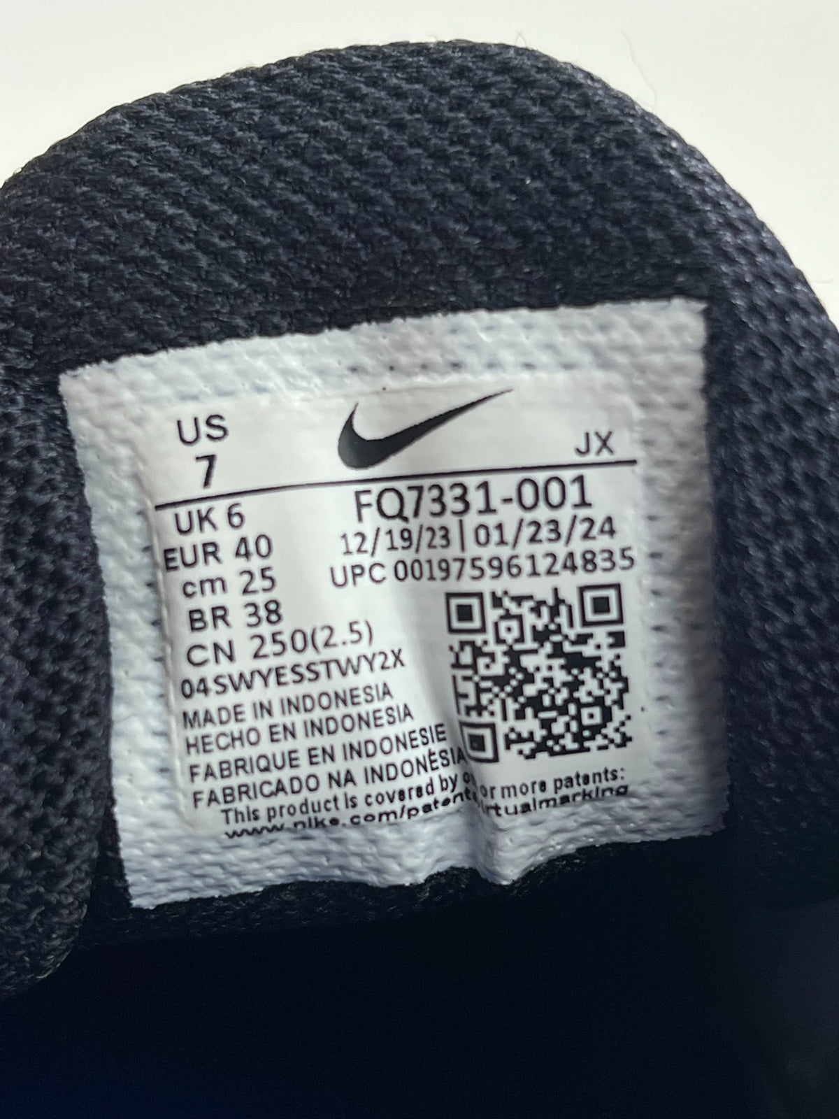 Nike Air Max Plus Premium Black/Racer Blue, sneakersy męskie w bardzo dobrym stanie, rozmiar 40, ujęcie 13