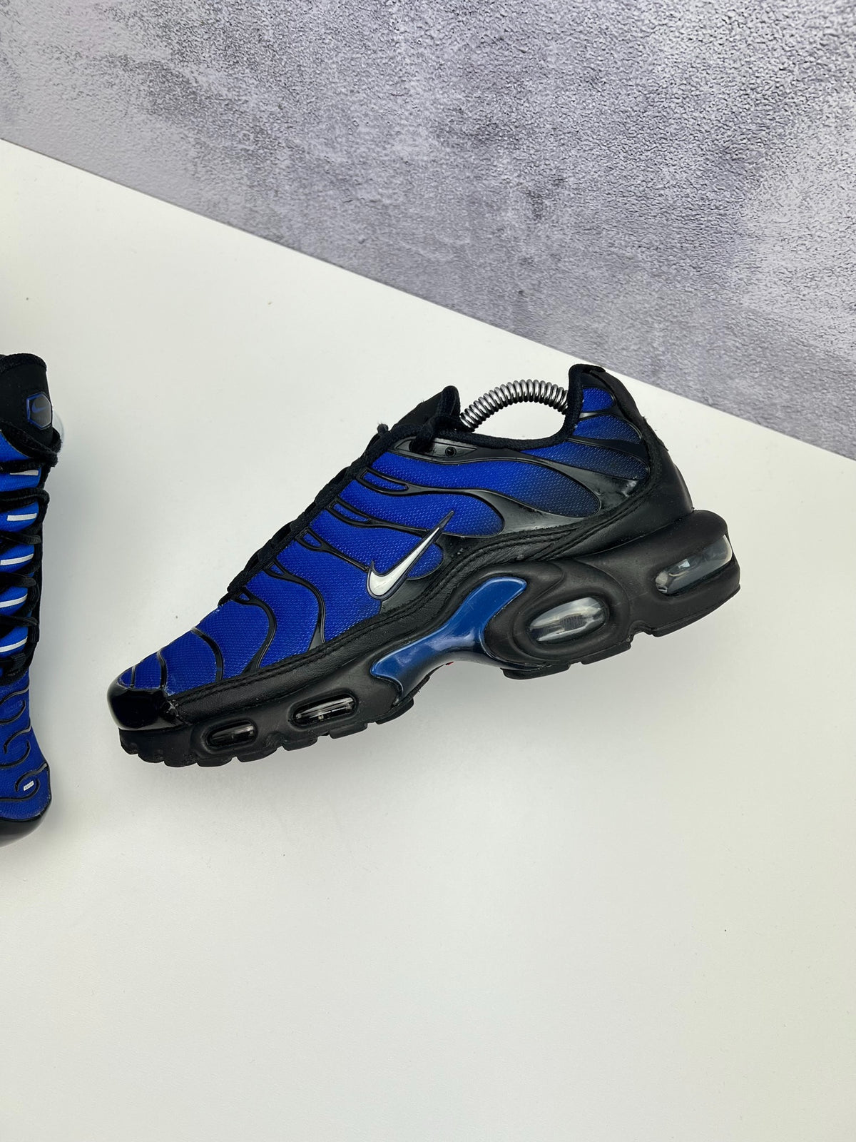 Nike Air Max Plus Premium Black/Racer Blue, sneakersy męskie w bardzo dobrym stanie, rozmiar 40, ujęcie 5