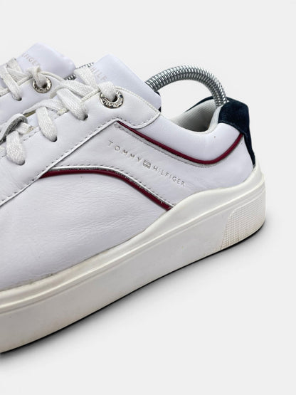 Tommy Hilfiger Sneakers — buty sportowe damskie w bardzo dobrym stanie rozmiar 39, opcjonalne zdjęcie 1