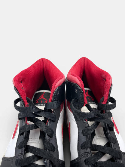 Nike Air Jordan 1 Mid Gym Red Black White — buty sportowe męskie w bardzo dobrym stanie rozmiar 43, zapiętki butów
