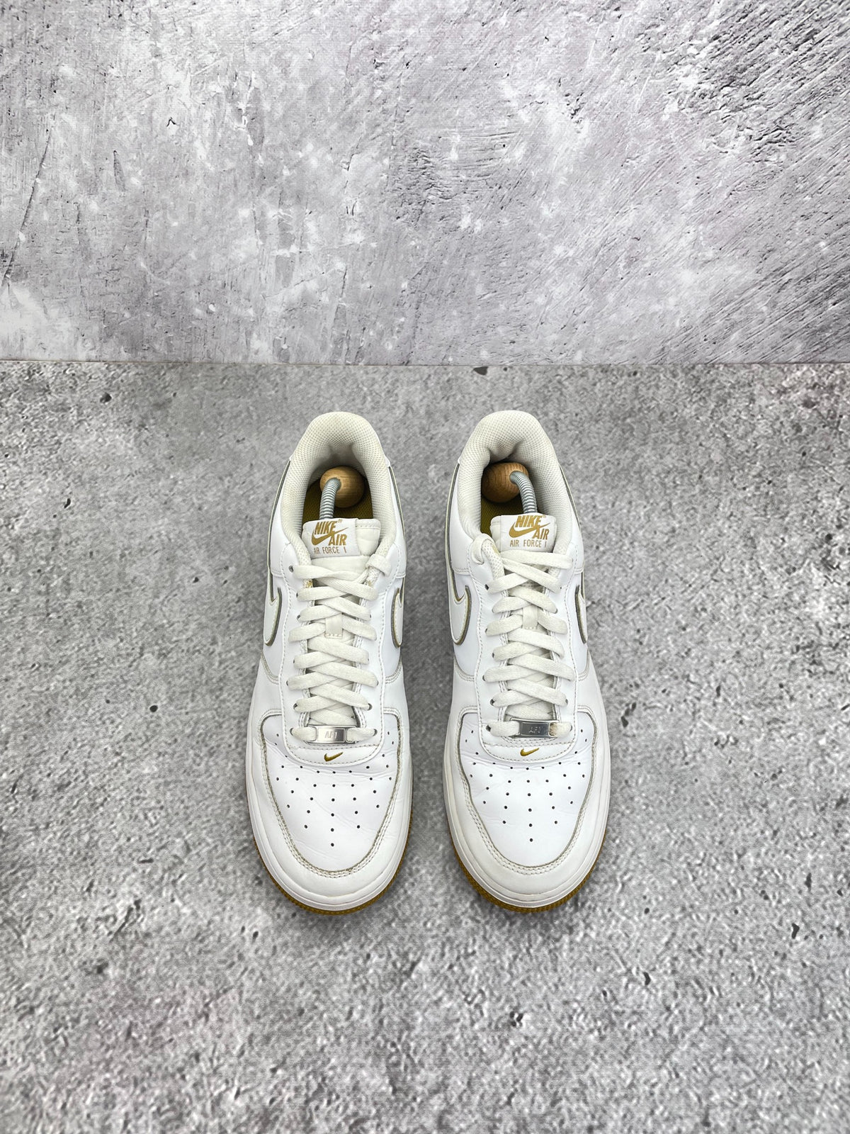 Nike Air Force 1 '07 White Bronzine, sneakersy męskie w bardzo dobrym stanie, rozmiar 44.5, ujęcie 10