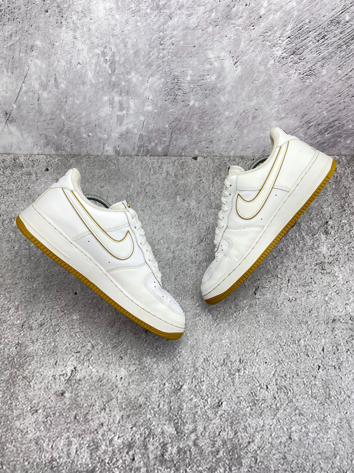 Nike Air Force 1 '07 White Bronzine, sneakersy męskie w bardzo dobrym stanie, rozmiar 44.5, ujęcie 6