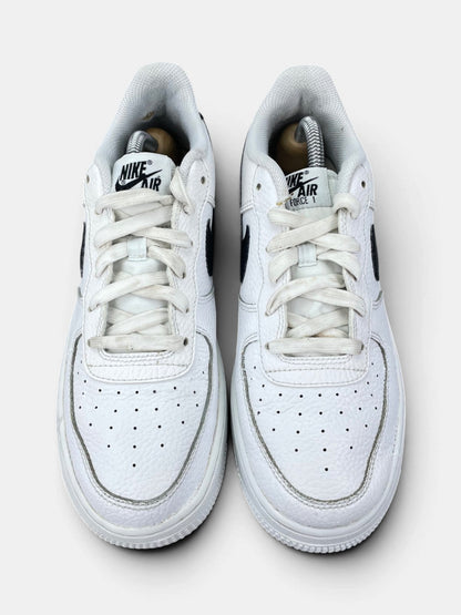 Nike Air Force 1 Low '07 White Black — buty sportowe damskie w bardzo dobrym stanie rozmiar 39, widok z góry