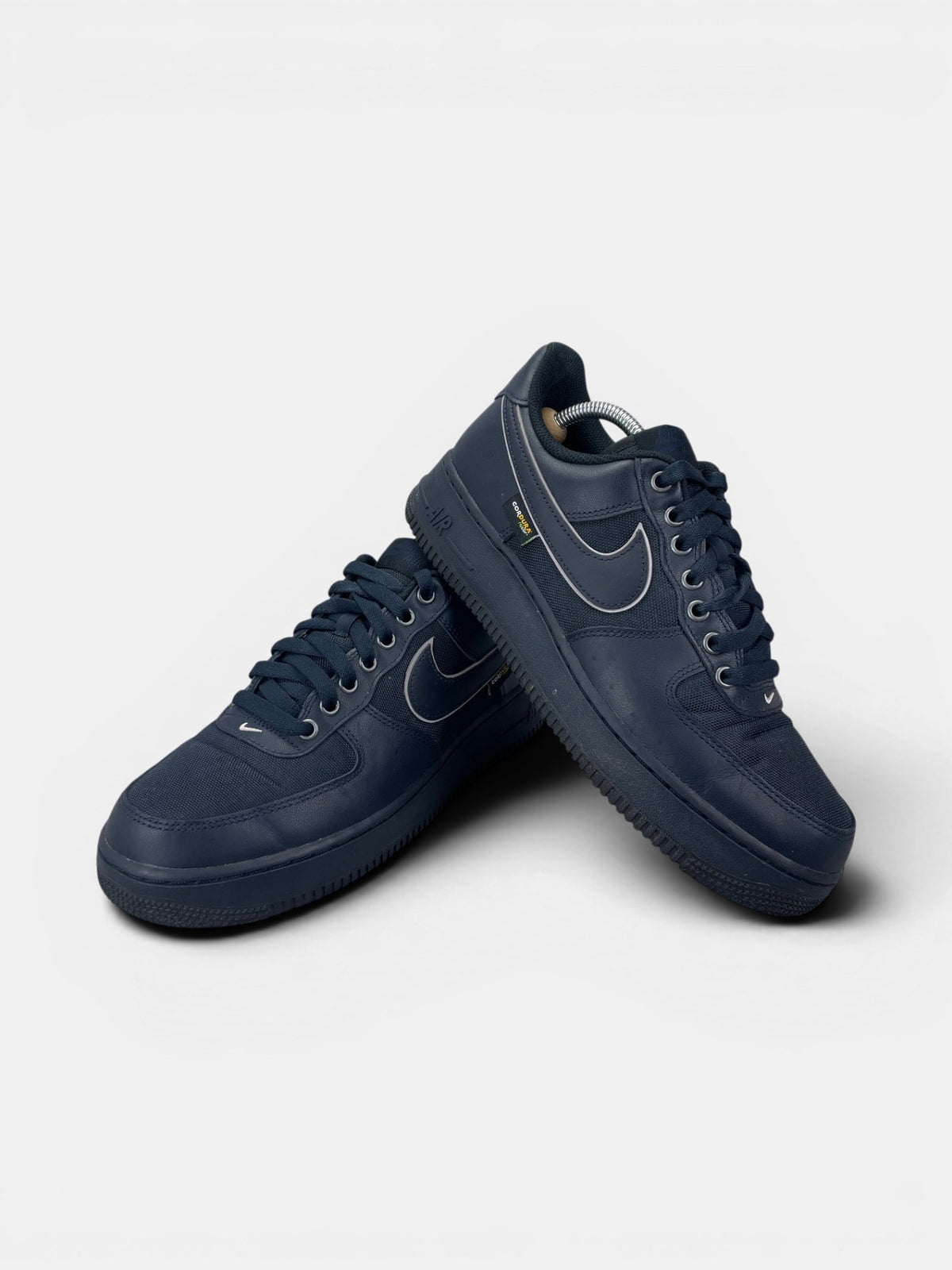 Nike Air Force 1 Low CorDura Dark Obsidian — buty sportowe męskie w bardzo dobrym stanie rozmiar 42.5, boczny profil