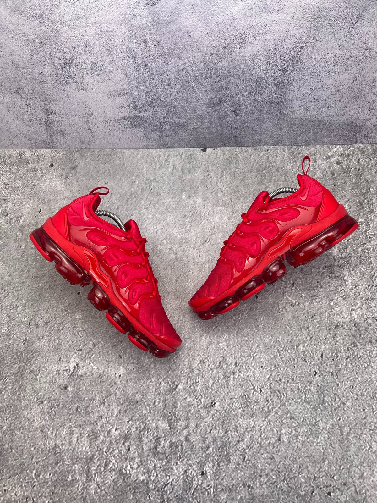 Nike Air VaporMax Plus Triple Red, sneakersy męskie w dobrym stanie, rozmiar 43, ujęcie 3