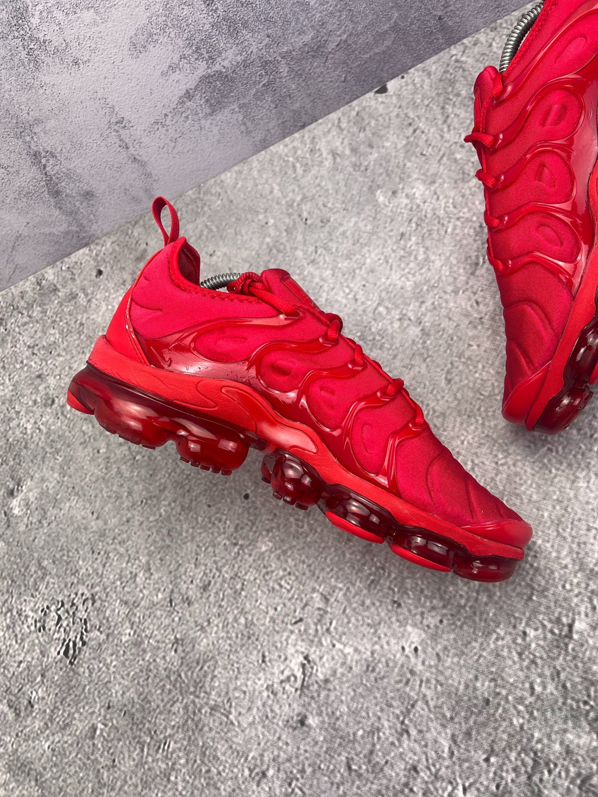 Nike Air VaporMax Plus Triple Red, sneakersy męskie w dobrym stanie, rozmiar 43, ujęcie 7