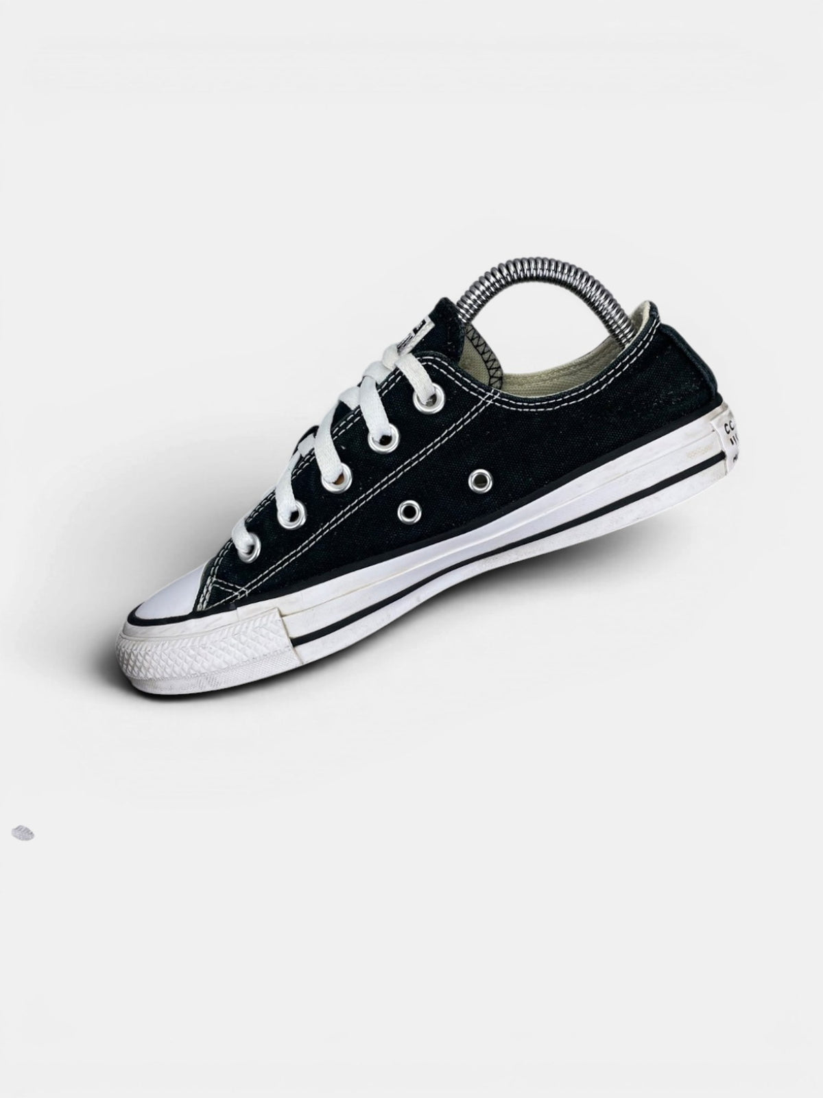 Converse Chuck Taylor All Star Black — buty sportowe damskie w bardzo dobrym stanie rozmiar 36.5, wewnętrzny panel prawego buta