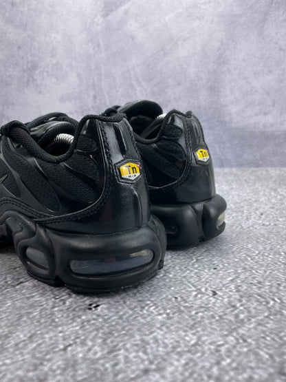 Nike Air Max Plus Triple Black, sneakersy męskie w bardzo dobrym stanie, rozmiar 43, ujęcie 10