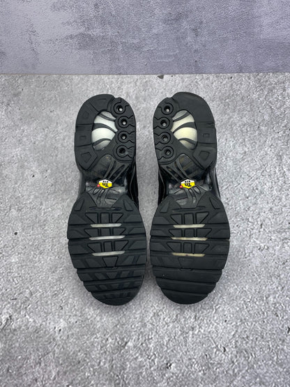 Nike Air Max Plus Triple Black, sneakersy męskie w bardzo dobrym stanie, rozmiar 43, ujęcie 12