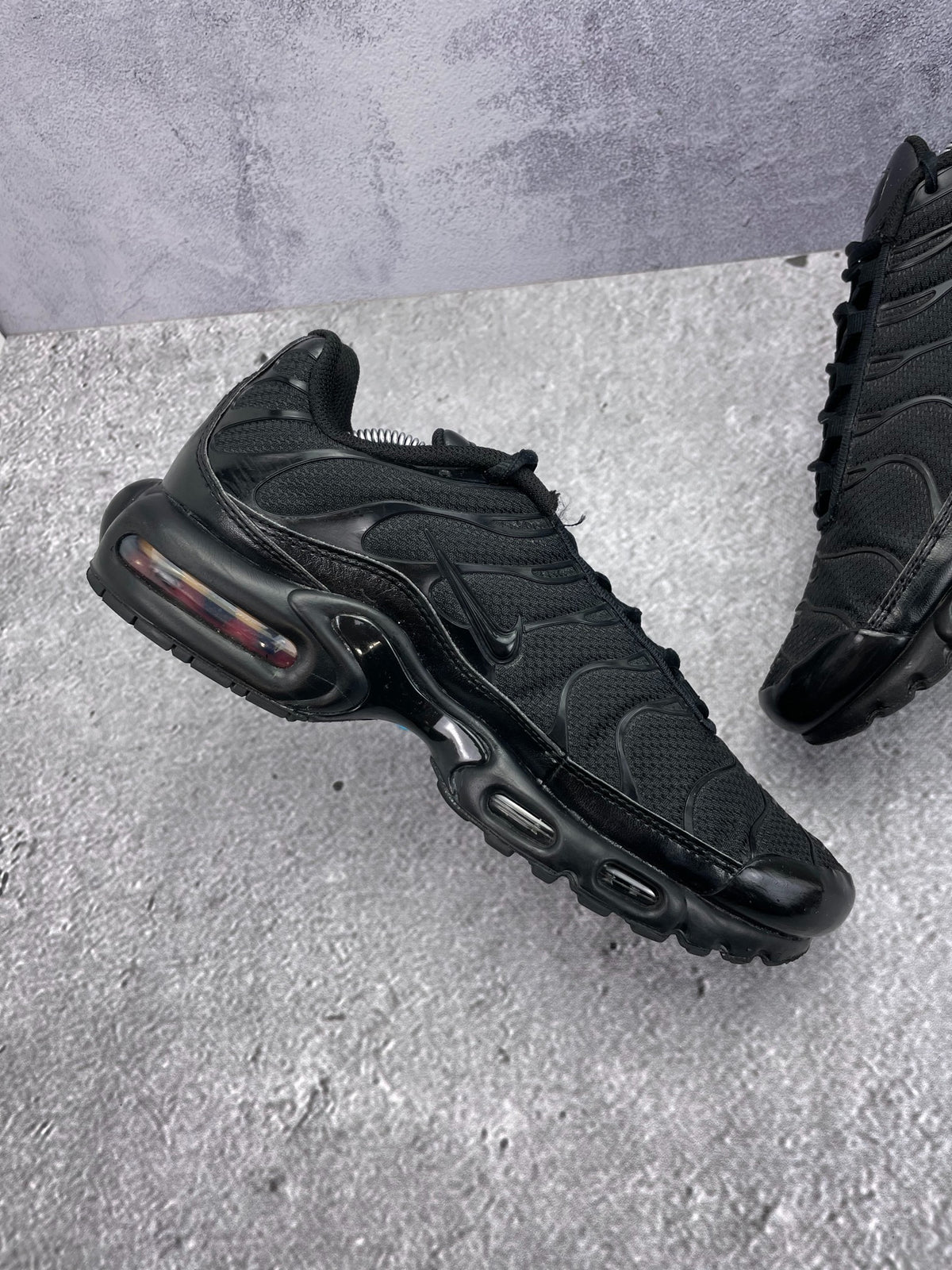 Nike Air Max Plus Triple Black, sneakersy męskie w bardzo dobrym stanie, rozmiar 43, ujęcie 8