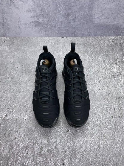 Nike Air VaporMax Plus Triple Black, sneakersy damskie w bardzo dobrym stanie, rozmiar 42, ujęcie 11