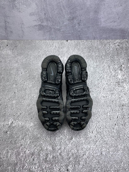 Nike Air VaporMax Plus Triple Black, sneakersy damskie w bardzo dobrym stanie, rozmiar 42, ujęcie 12