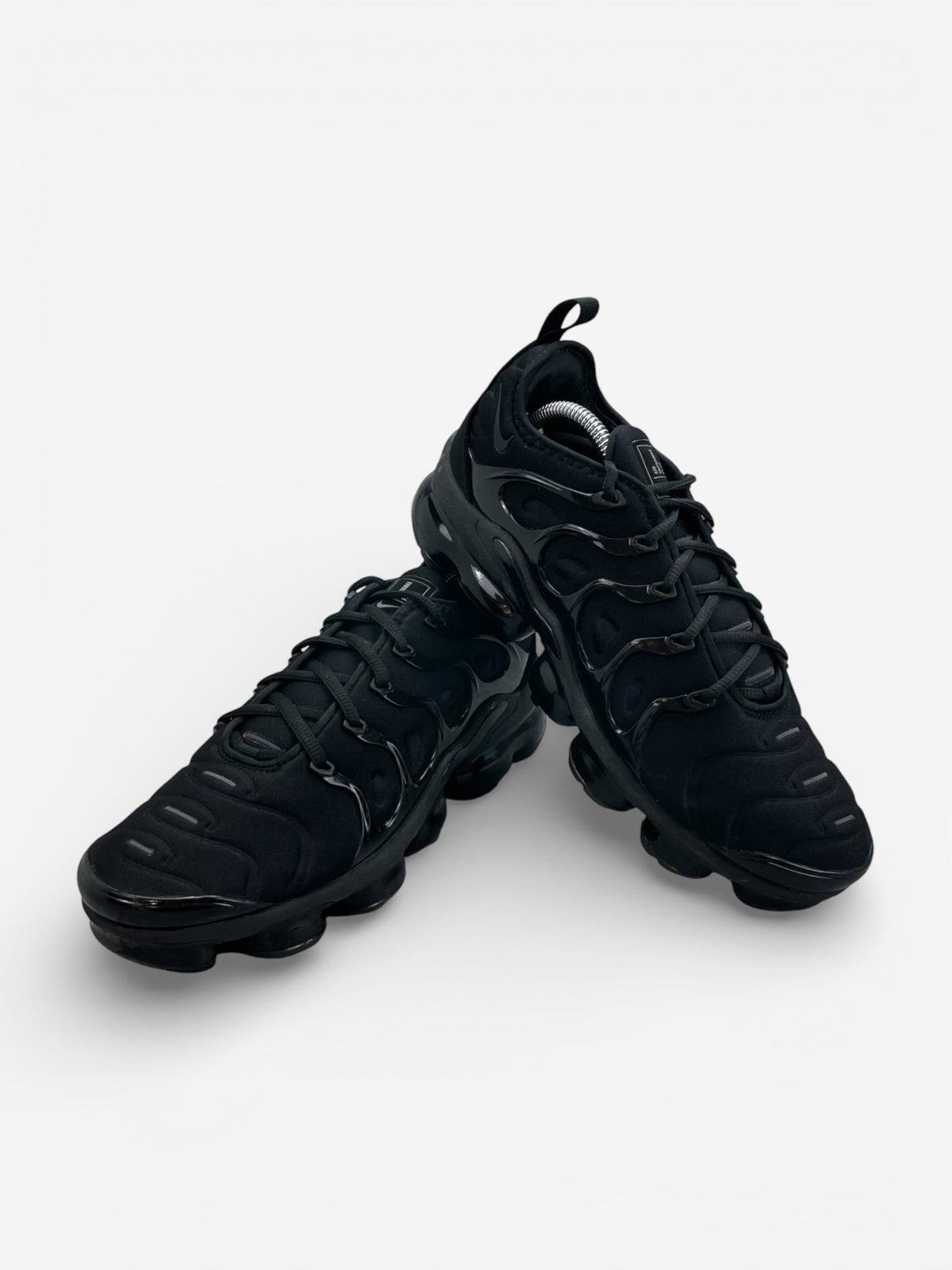Nike Air VaporMax Plus Triple Black, sneakersy damskie w bardzo dobrym stanie, rozmiar 42, ujęcie 2