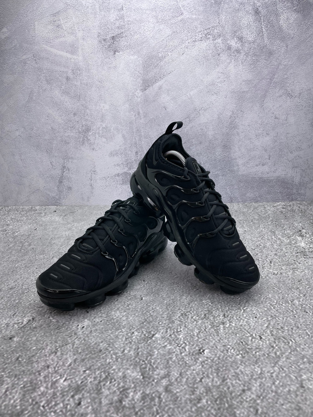 Nike Air VaporMax Plus Triple Black, sneakersy damskie w bardzo dobrym stanie, rozmiar 42, ujęcie 16