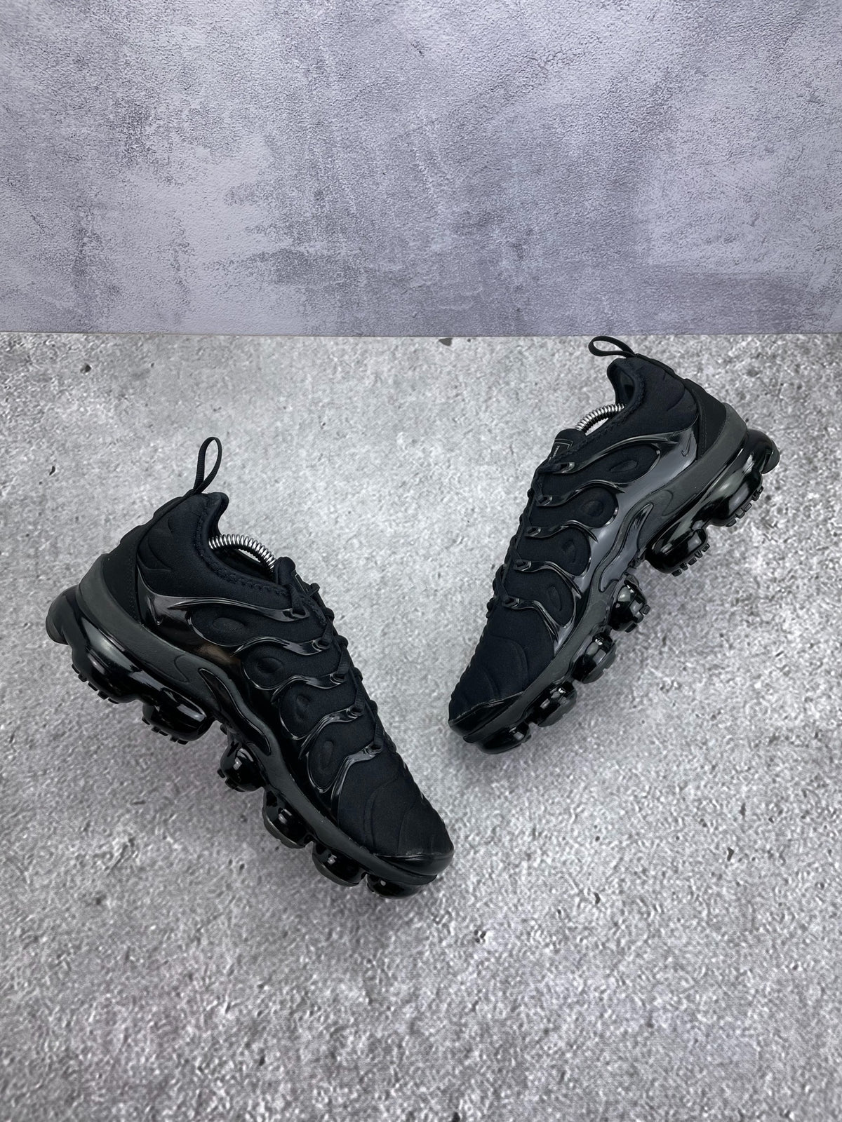 Nike Air VaporMax Plus Triple Black, sneakersy damskie w bardzo dobrym stanie, rozmiar 42, ujęcie 6