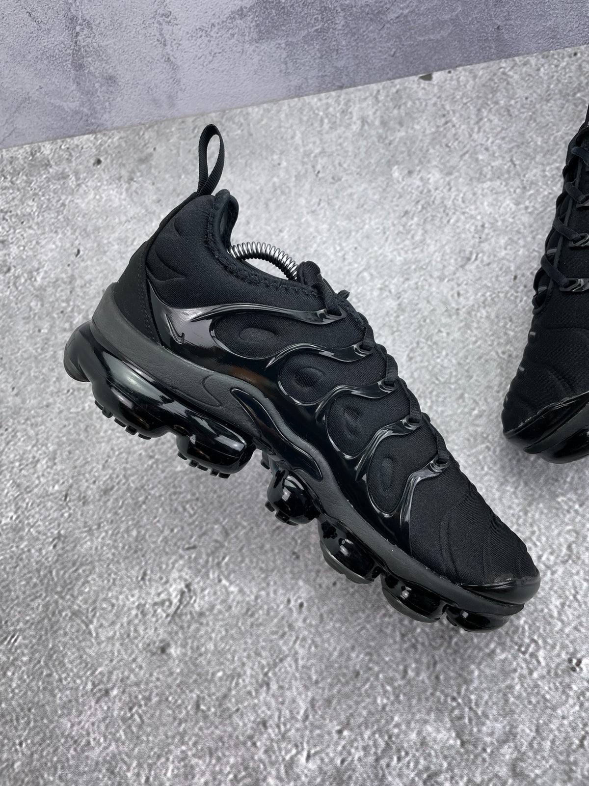Nike Air VaporMax Plus Triple Black, sneakersy damskie w bardzo dobrym stanie, rozmiar 42, ujęcie 8