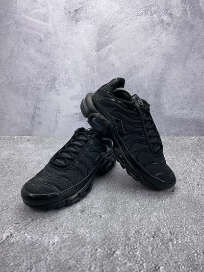 Nike Air Max Plus Triple Black, sneakersy męskie w bardzo dobrym stanie, rozmiar 41, ujęcie 16