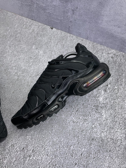 Nike Air Max Plus Triple Black, sneakersy męskie w bardzo dobrym stanie, rozmiar 41, ujęcie 8