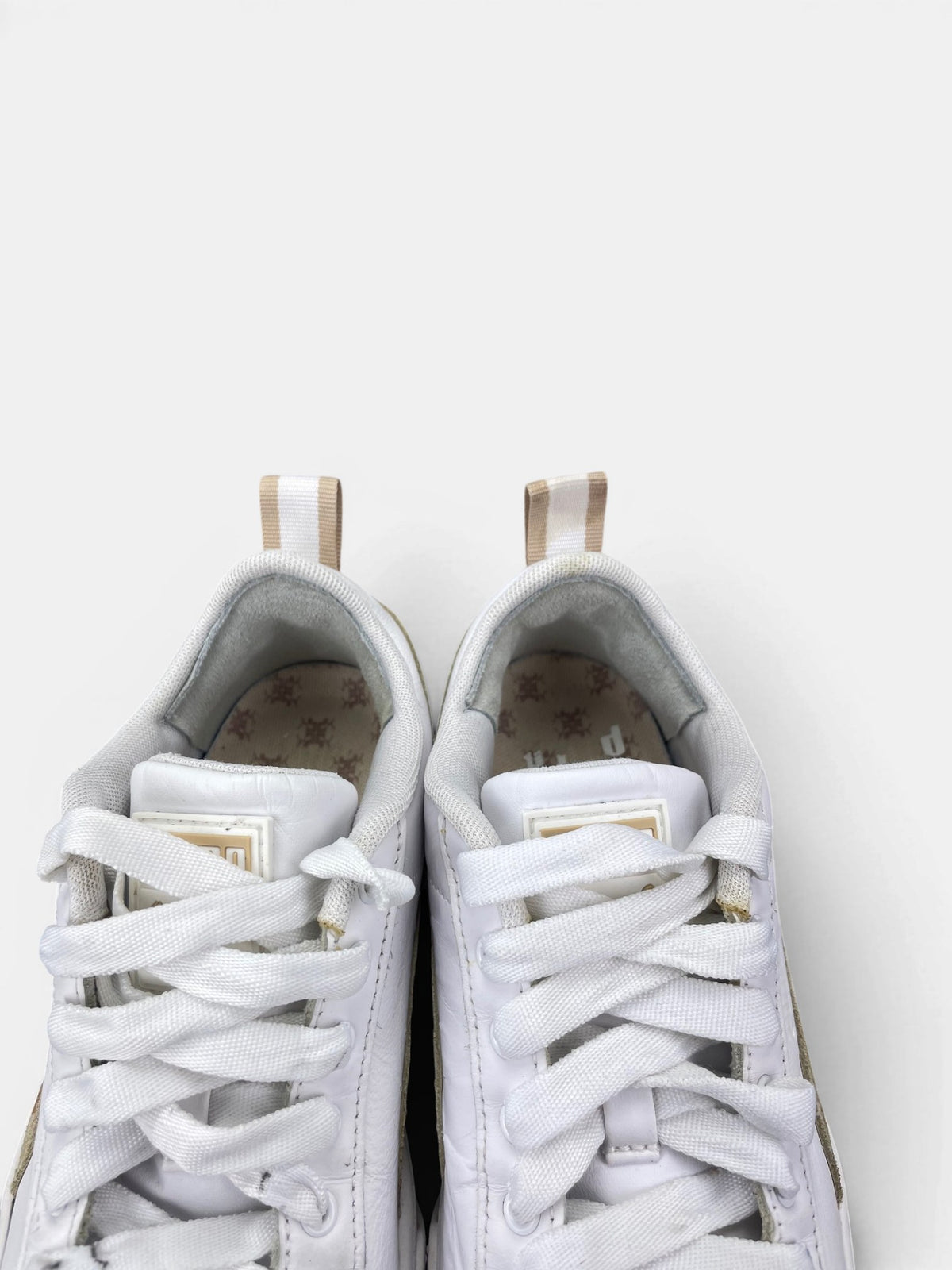 Puma Mayze T7 White Brown — buty sportowe damskie w bardzo dobrym stanie rozmiar 38, zapiętki butów