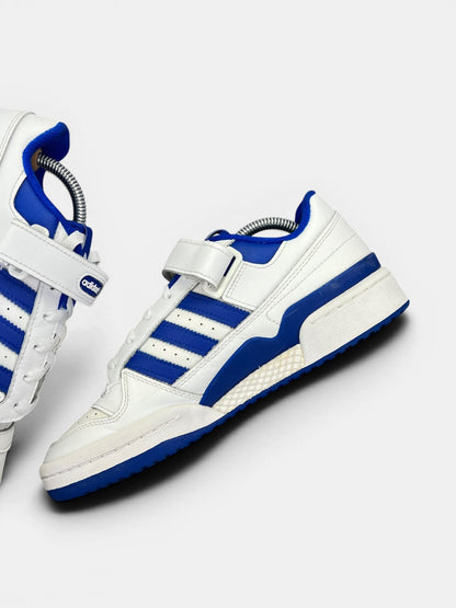 Adidas Forum Low White Royal Blue — buty sportowe męskie w bardzo dobrym stanie rozmiar 42, wewnętrzny panel prawego buta