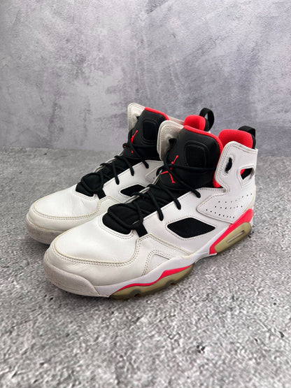 Nike Jordan Flight Club '91 White Infrared — buty sportowe męskie w bardzo dobrym stanie rozmiar 44, boczny profil