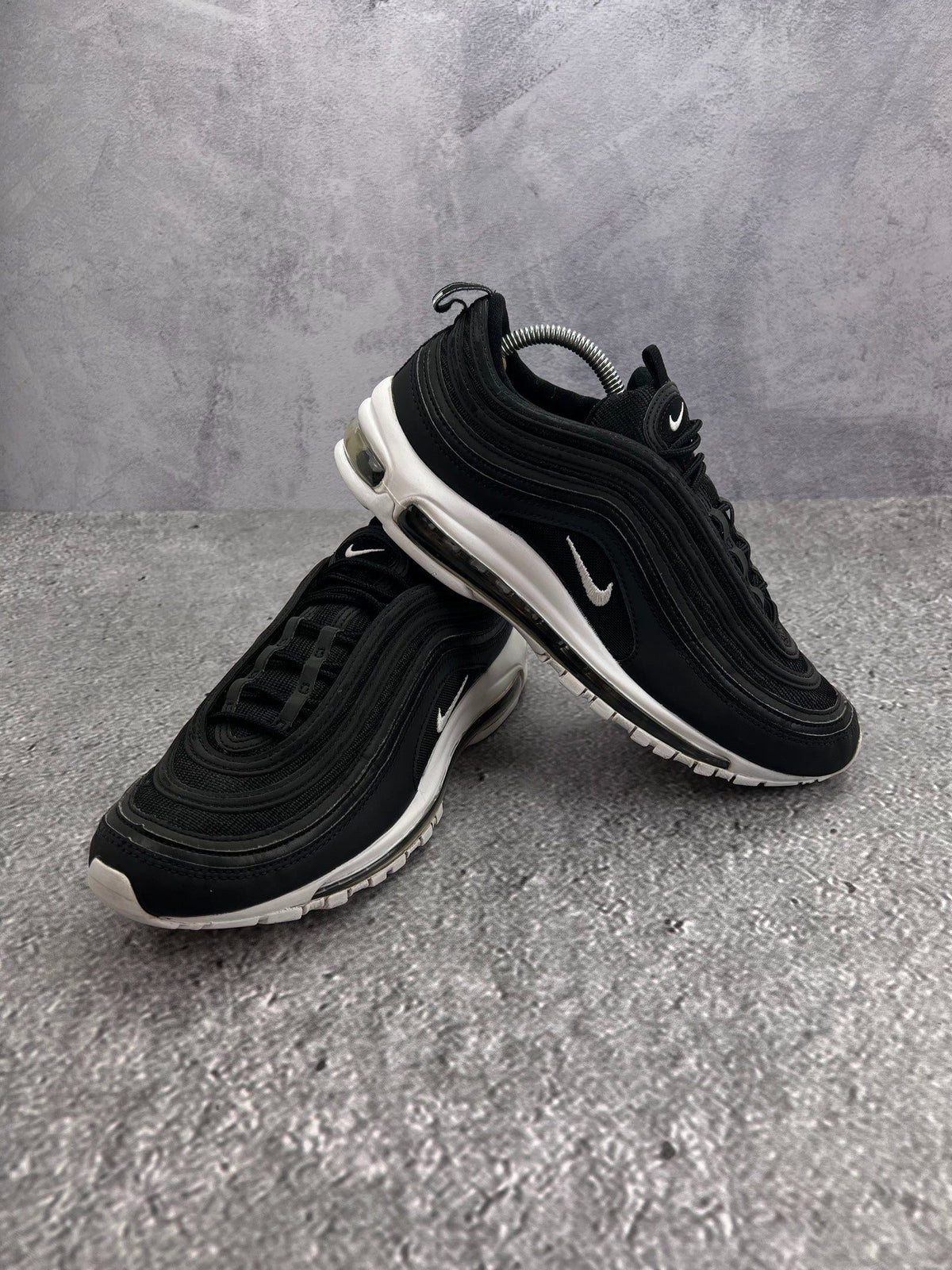 Nike Air Max 97 — buty sportowe męskie w bardzo dobrym stanie rozmiar 44, boczny profil