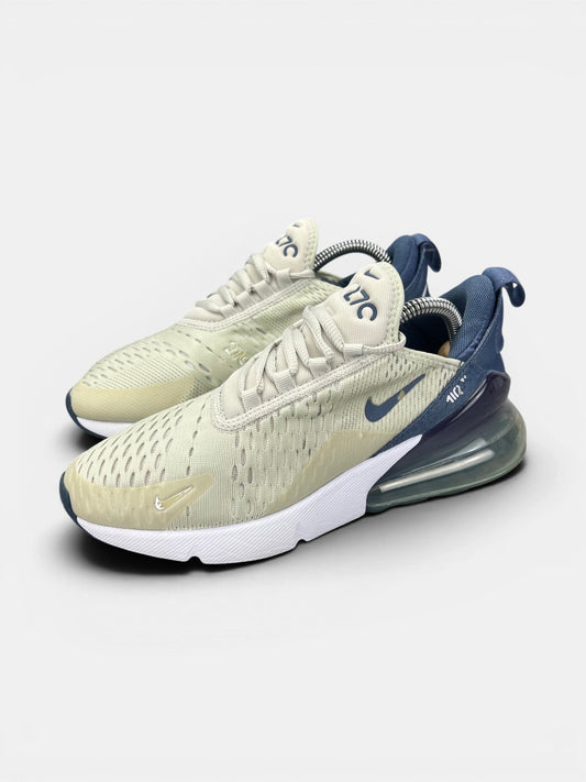 Nike Air Max 720 — buty sportowe damskie w bardzo dobrym stanie rozmiar 38, widok z boku