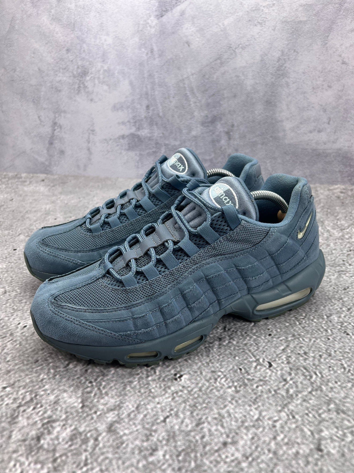 Nike Air Max 95 SC Armory Blue — buty sportowe męskie w bardzo dobrym stanie rozmiar 44, widok z boku