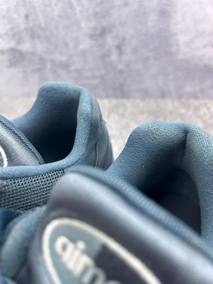 Nike Air Max 95 SC Armory Blue — buty sportowe męskie w bardzo dobrym stanie rozmiar 44, zapiętki butów